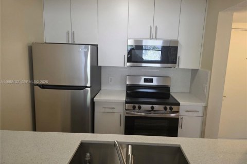 Copropriété à vendre à Doral, Floride: 1 chambre, 65.96 m2 № 2056895 - photo 12