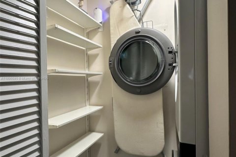 Купить кондоминиум в Мирамар, Флорида 1 спальня, 57.41м2, № 1952872 - фото 22