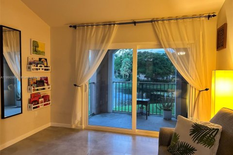 Купить кондоминиум в Мирамар, Флорида 1 спальня, 57.41м2, № 1952872 - фото 17