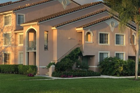 Купить кондоминиум в Мирамар, Флорида 1 спальня, 57.41м2, № 1952872 - фото 5