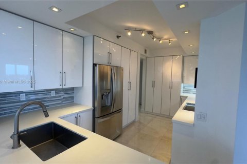 Copropriété à vendre à Aventura, Floride: 3 chambres, 245.26 m2 № 1962109 - photo 25