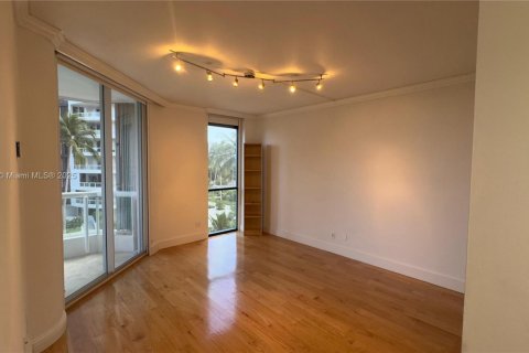 Copropriété à vendre à Aventura, Floride: 3 chambres, 245.26 m2 № 1962109 - photo 28