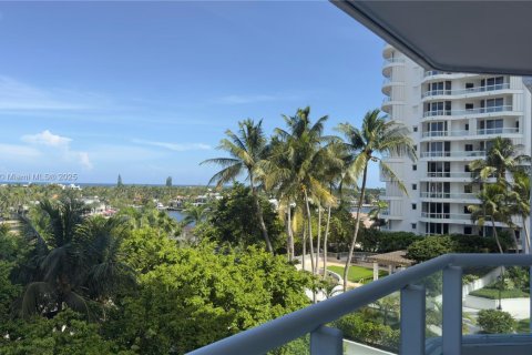 Copropriété à vendre à Aventura, Floride: 3 chambres, 245.26 m2 № 1962109 - photo 12