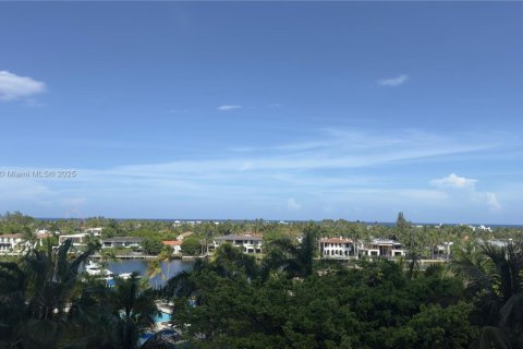 Copropriété à vendre à Aventura, Floride: 3 chambres, 245.26 m2 № 1962109 - photo 11