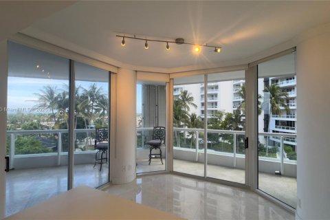 Copropriété à vendre à Aventura, Floride: 3 chambres, 245.26 m2 № 1962109 - photo 23