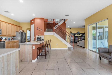 House in Homestead, Florida 5 bedrooms, 290.69 sq.m. № 1794064 - photo 14