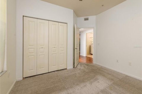 Condo in Tampa, Florida, 3 bedrooms № 2101037 - photo 29