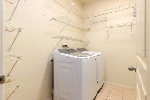 Condo in Tampa, Florida, 3 bedrooms № 2101037 - photo 25
