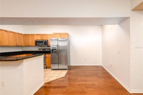 Condo in Tampa, Florida, 3 bedrooms № 2101037 - photo 23