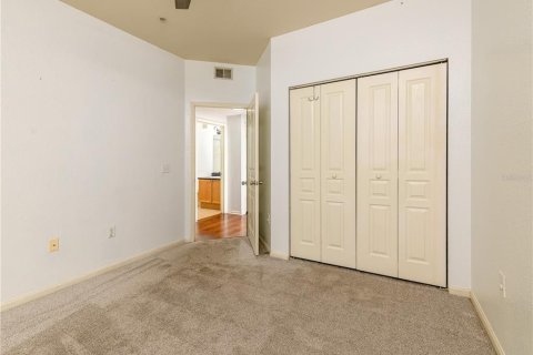 Condo in Tampa, Florida, 3 bedrooms № 2101037 - photo 28