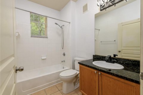 Condo in Tampa, Florida, 3 bedrooms № 2101037 - photo 26