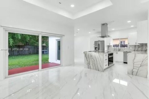 Villa ou maison à louer à Homestead, Floride: 3 chambres, 134.06 m2 № 2063715 - photo 11