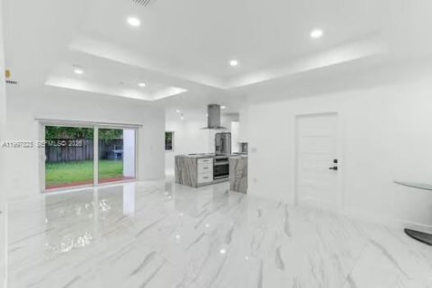 Villa ou maison à louer à Homestead, Floride: 3 chambres, 134.06 m2 № 2063715 - photo 7
