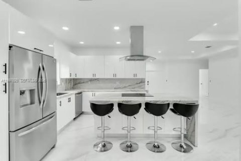 Villa ou maison à louer à Homestead, Floride: 3 chambres, 134.06 m2 № 2063715 - photo 16