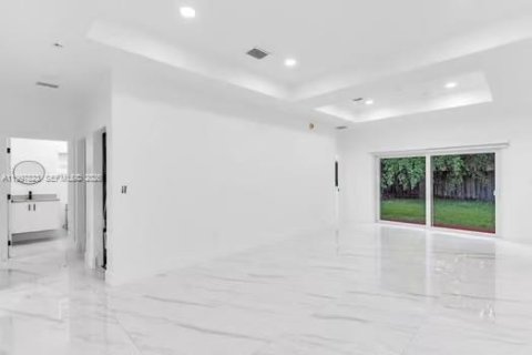 Villa ou maison à louer à Homestead, Floride: 3 chambres, 134.06 m2 № 2063715 - photo 8