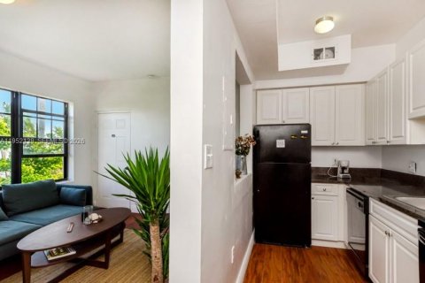 Снять в аренду кондоминиум в Майами-Бич, Флорида 2 спальни, 59.27м2, № 2006480 - фото 14