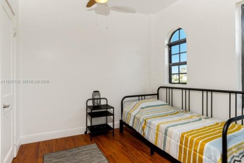 Снять в аренду кондоминиум в Майами-Бич, Флорида 2 спальни, 59.27м2, № 2006480 - фото 6