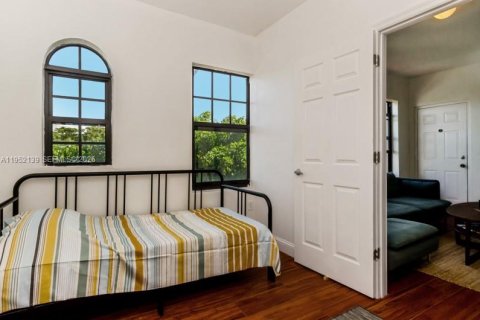 Снять в аренду кондоминиум в Майами-Бич, Флорида 2 спальни, 59.27м2, № 2006480 - фото 9