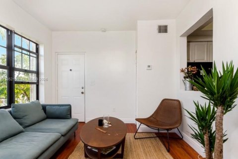 Снять в аренду кондоминиум в Майами-Бич, Флорида 2 спальни, 59.27м2, № 2006480 - фото 10