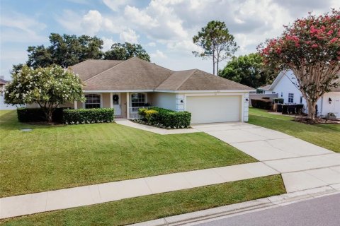 House in Lakeland, Florida 3 bedrooms, 189.06 sq.m. № 1844914 - photo 2