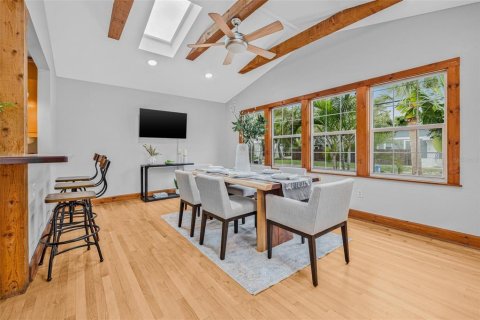 Casa en venta en Saint Petersburg, Florida, 8 dormitorios, 416.67 m2 № 1816661 - foto 16