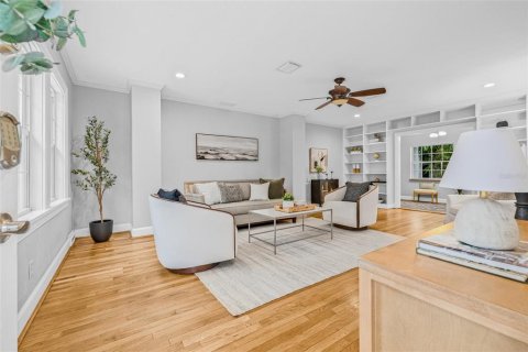Casa en venta en Saint Petersburg, Florida, 8 dormitorios, 416.67 m2 № 1816661 - foto 6