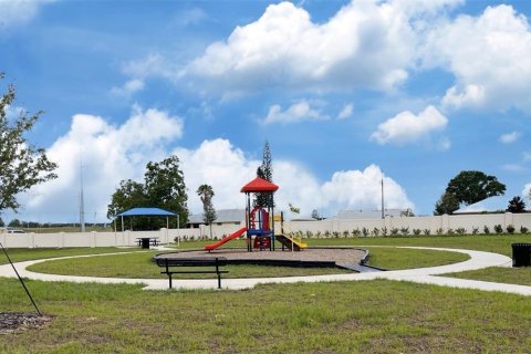 Купить виллу или дом в Хейнс-Сити, Флорида 8 комнат, 195.56м2, № 2096136 - фото 6