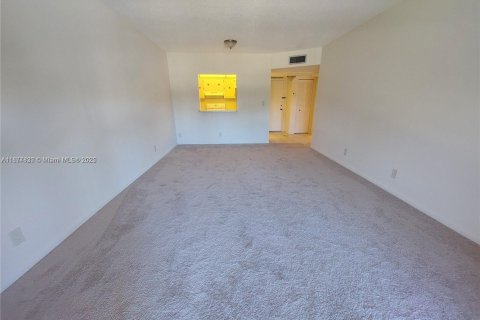 Copropriété à vendre à Pompano Beach, Floride: 1 chambre, 62.71 m2 № 1980834 - photo 7
