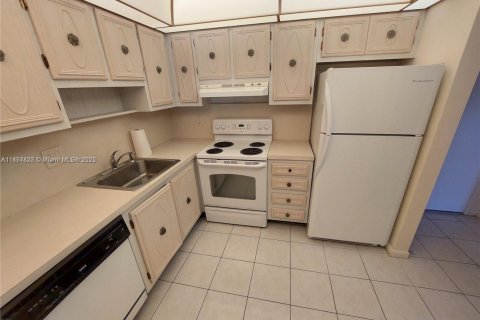 Condo à Pompano Beach, Floride, 1 chambre  № 1980834