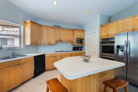 Casa en venta en Pinecrest, Florida, 5 dormitorios, 333.05 m2 № 2027635 - foto 13