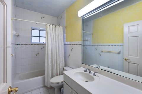 Casa en venta en Pinecrest, Florida, 5 dormitorios, 333.05 m2 № 2027635 - foto 21