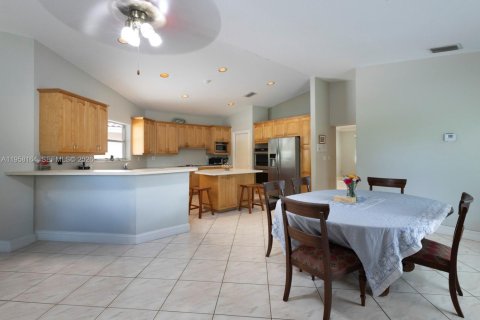 Casa en venta en Pinecrest, Florida, 5 dormitorios, 333.05 m2 № 2027635 - foto 11