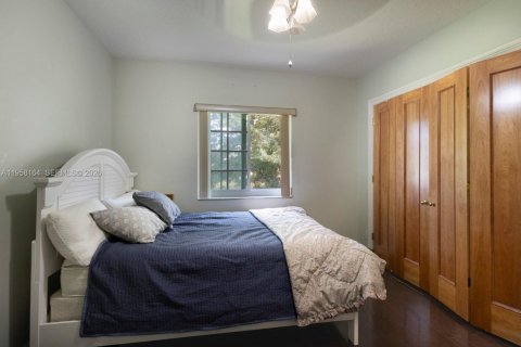 Casa en venta en Pinecrest, Florida, 5 dormitorios, 333.05 m2 № 2027635 - foto 20