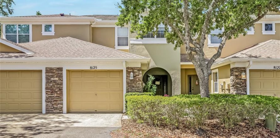 Townhouse in Tampa, Florida 3 bedrooms, 134.06 sq.m. № 1649370