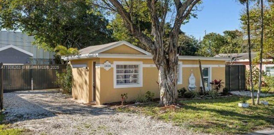 House in Fort Lauderdale, Florida 2 bedrooms, 83.98 sq.m. № 1864511
