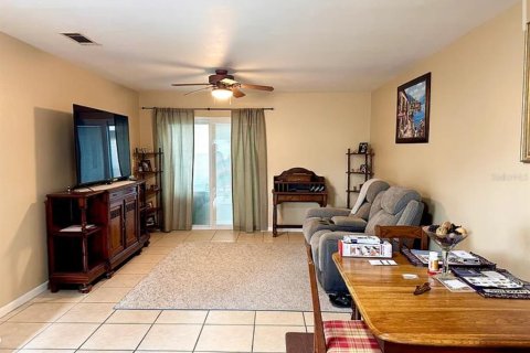 Copropriété à vendre à DeLand, Floride: 1 chambre, 65.59 m2 № 2198435 - photo 3