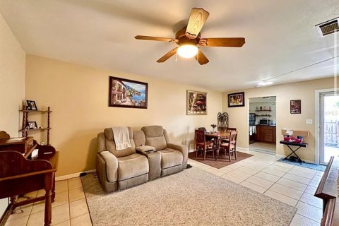 Copropriété à vendre à DeLand, Floride: 1 chambre, 65.59 m2 № 2198435 - photo 4