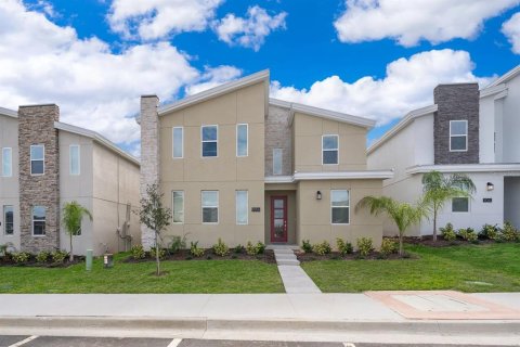 House in Davenport, Florida 8 bedrooms, 404.68 sq.m. № 2295209