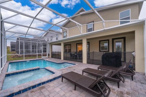 House in Davenport, Florida 8 bedrooms, 404.68 sq.m. № 2295209 - photo 24