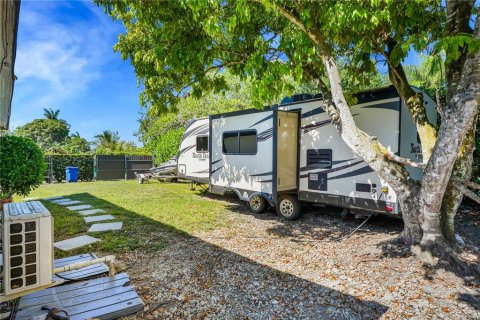 Casa en venta en Homestead, Florida, 4 dormitorios, 187.11 m2 № 2195838 - foto 26