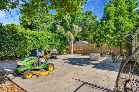 Casa en venta en Homestead, Florida, 4 dormitorios, 187.11 m2 № 2195838 - foto 27
