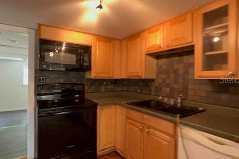 House in Ocoee, Florida 3 bedrooms, 139.35 sq.m. № 2224449 - photo 6