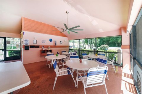 House in Palm Harbor, Florida 2 bedrooms, 87.89 sq.m. № 2410165 - photo 25