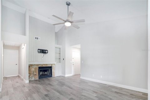 House in Palm Harbor, Florida 2 bedrooms, 87.89 sq.m. № 2410165 - photo 6