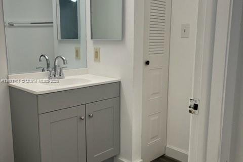 Condo in Miami, Florida, 2 bedrooms  № 1709563 - photo 8