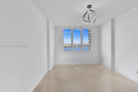 Copropriété à louer à Miami, Floride: 2 chambres, 130.06 m2 № 1993334 - photo 29