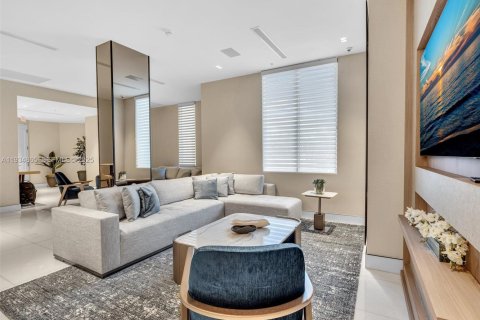 Copropriété à louer à Miami, Floride: 2 chambres, 130.06 m2 № 1993334 - photo 5