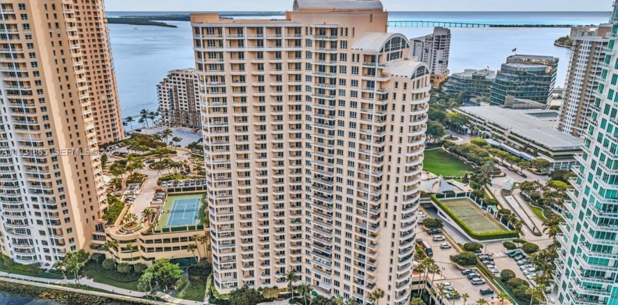 Condo à Miami, Floride, 2 chambres  № 1993334