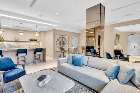 Copropriété à louer à Miami, Floride: 2 chambres, 130.06 m2 № 1993334 - photo 6