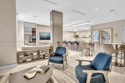 Copropriété à louer à Miami, Floride: 2 chambres, 130.06 m2 № 1993334 - photo 2